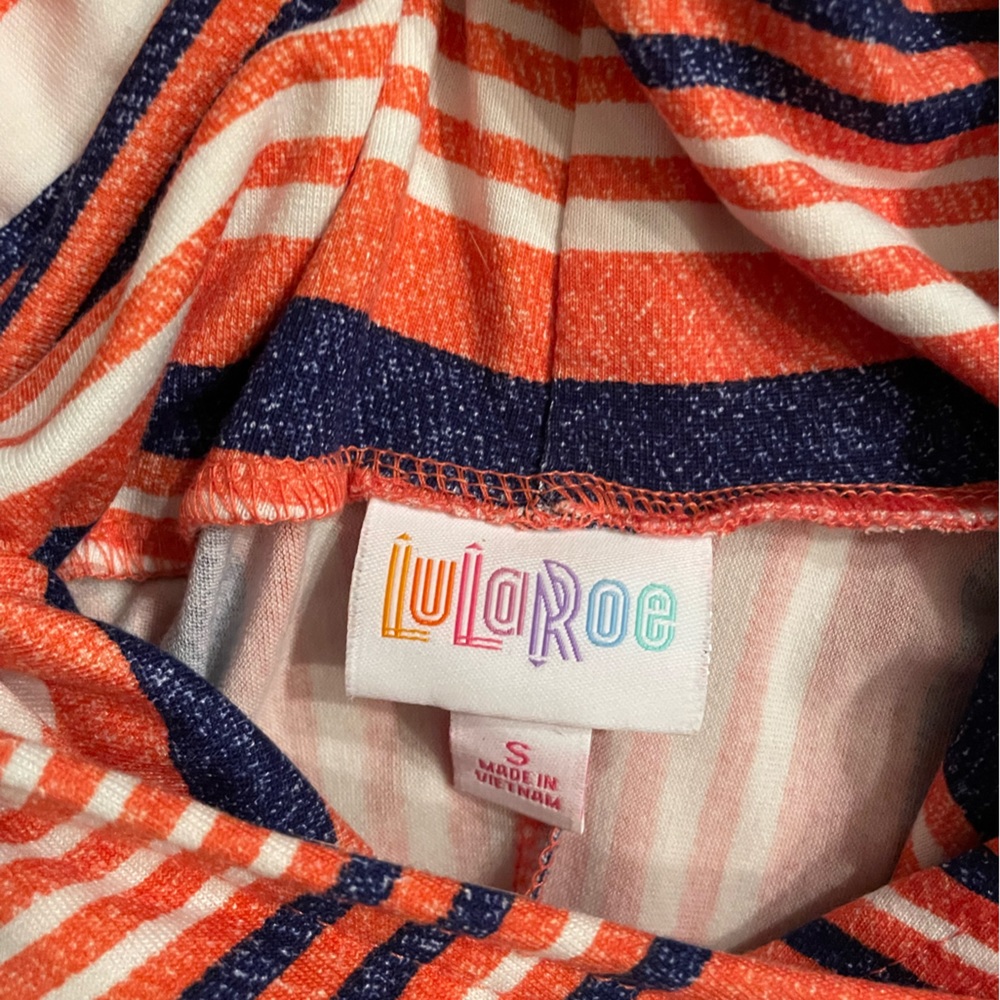 Lularoe small Amber hoodie - Picture 3 of 4